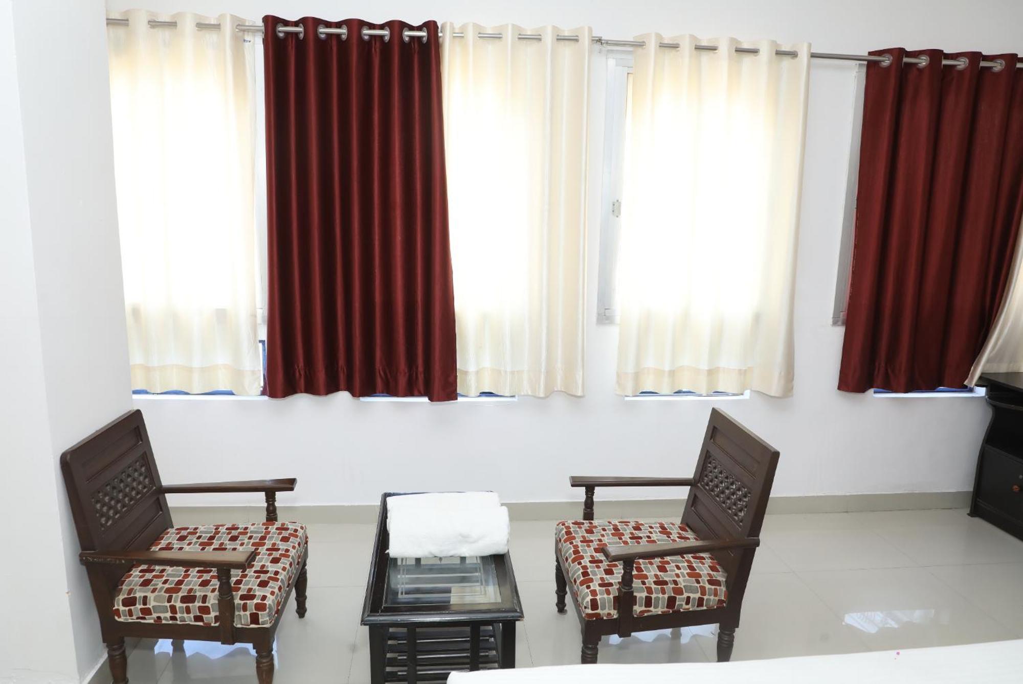 The Mama Hotel - Rooms And Dormitory Udaipur Dış mekan fotoğraf