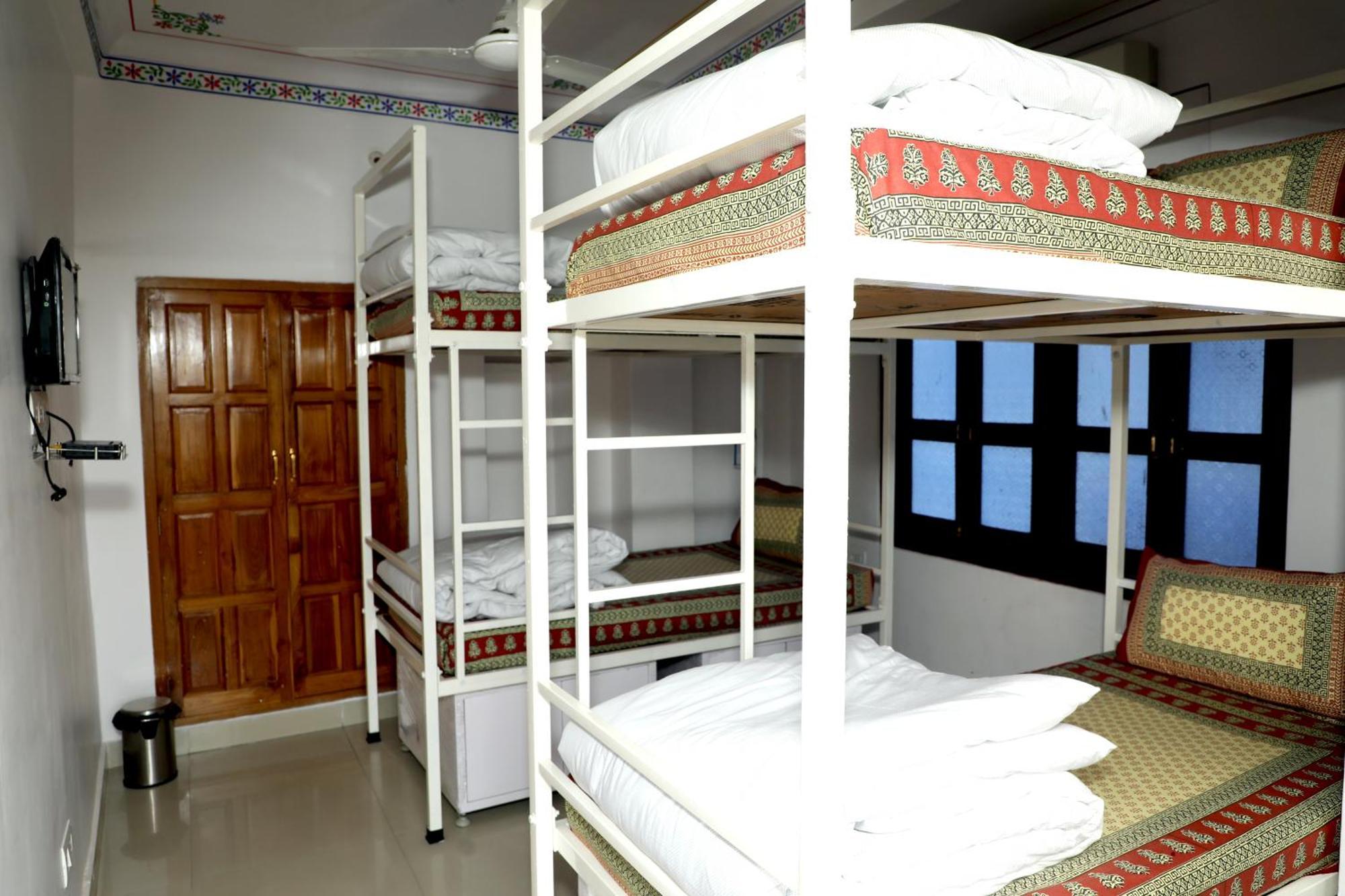 The Mama Hotel - Rooms And Dormitory Udaipur Dış mekan fotoğraf