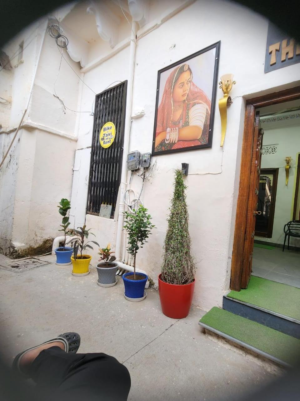 The Mama Hotel - Rooms And Dormitory Udaipur Dış mekan fotoğraf