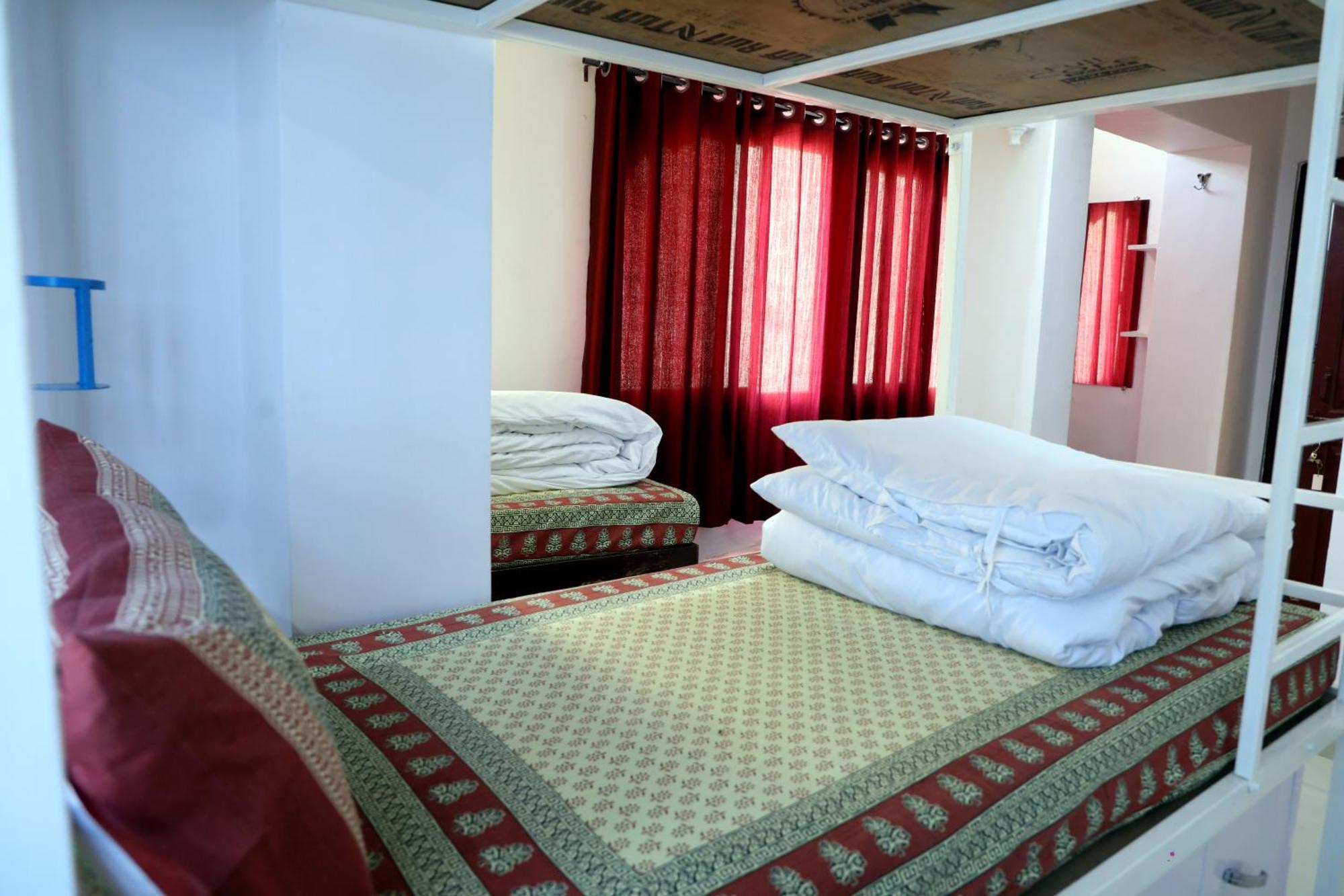 The Mama Hotel - Rooms And Dormitory Udaipur Dış mekan fotoğraf
