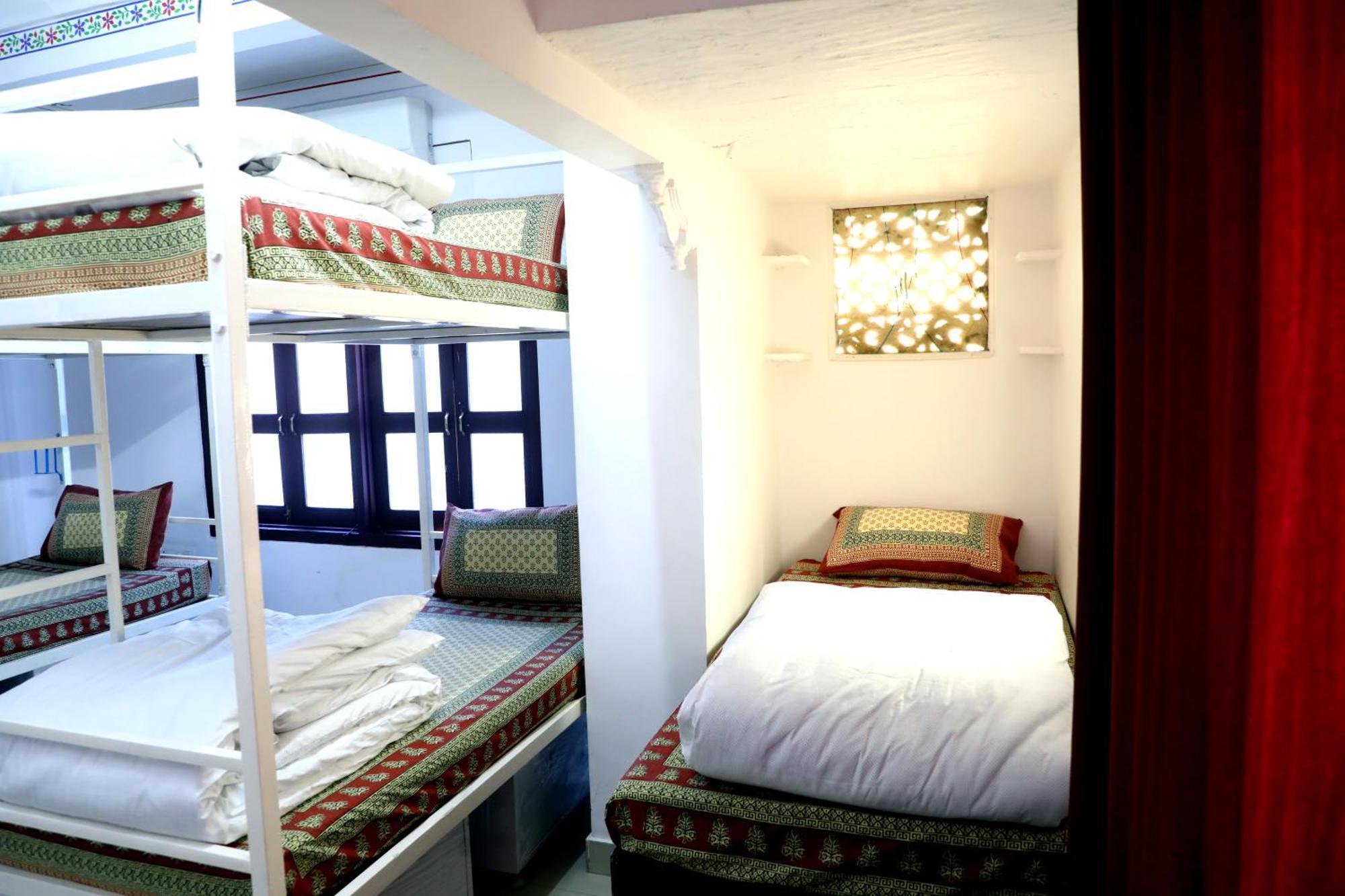 The Mama Hotel - Rooms And Dormitory Udaipur Dış mekan fotoğraf